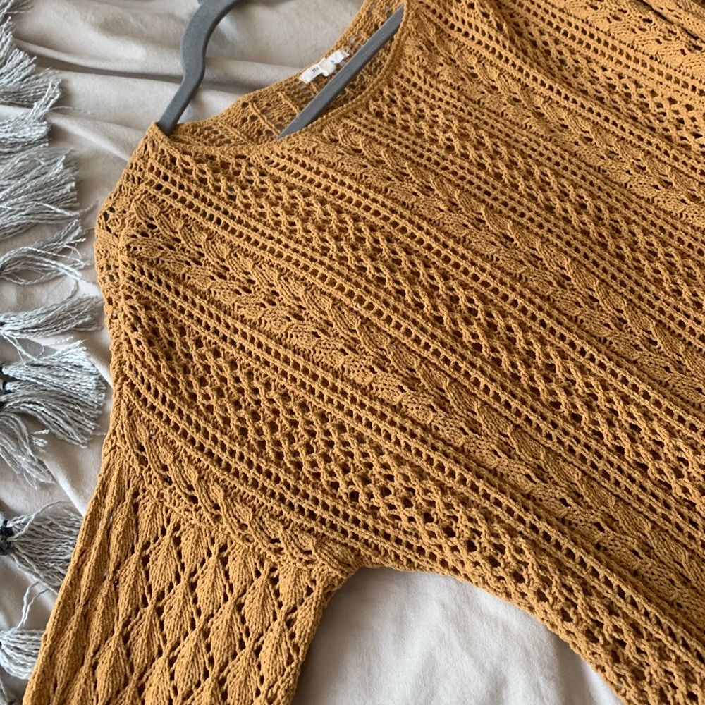 MAURICES knit light weight sweater top. NWOT!!